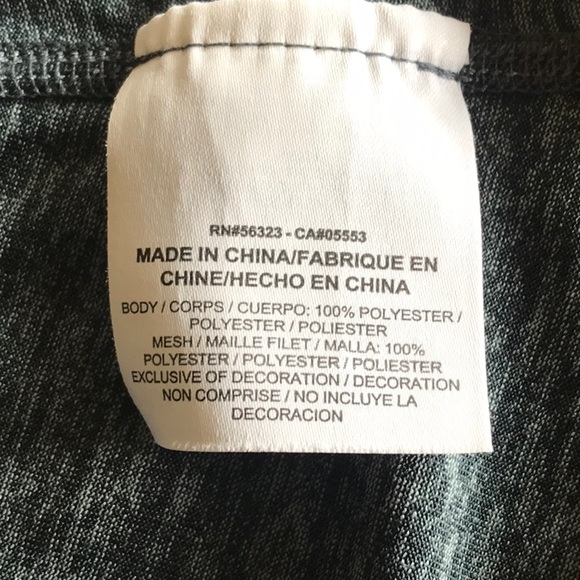 Nike heather grey racer back tee. - Picture 5 of 6